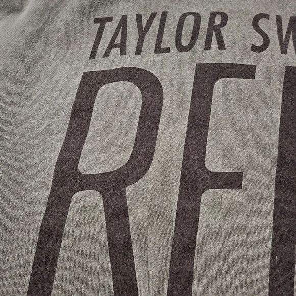 RED (Taylor's Version) Urban Outfitters Crewneck - Picture 9 of 16